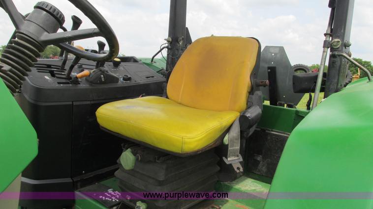 image for item I3016 2006 John Deere 6220L tractor