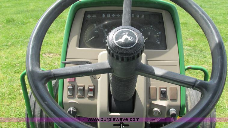 image for item I3016 2006 John Deere 6220L tractor