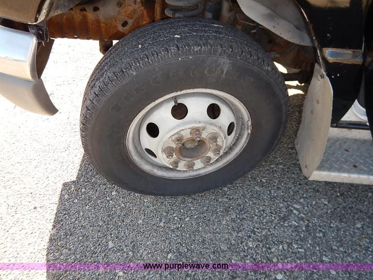 image for item I5274 1997 Ford Econoline E350 party bus