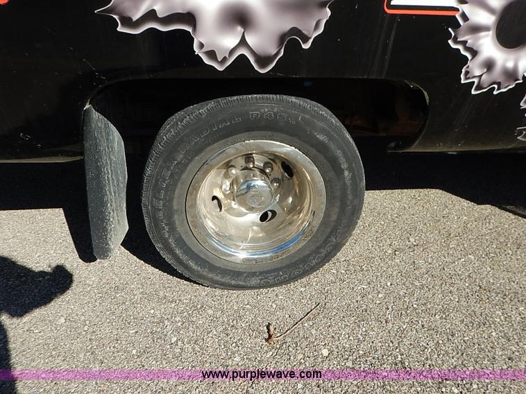 image for item I5274 1997 Ford Econoline E350 party bus