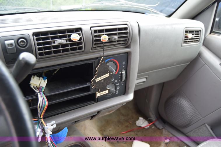 image for item J6619 1995 Chevrolet Blazer SUV