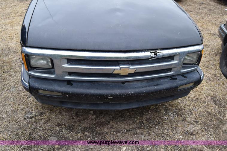 image for item J6619 1995 Chevrolet Blazer SUV