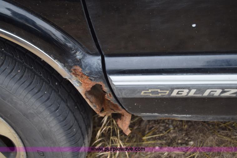 image for item J6619 1995 Chevrolet Blazer SUV