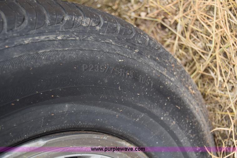 image for item J6620 1983 Ford F150 pickup truck