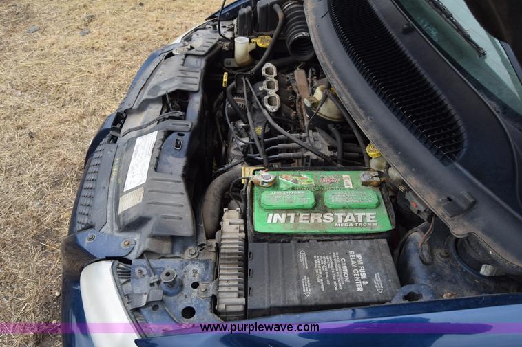 image for item J6622 2002 Dodge Grand Caravan van