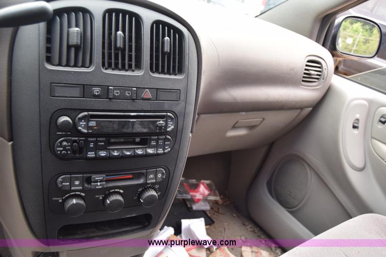 image for item J6622 2002 Dodge Grand Caravan van