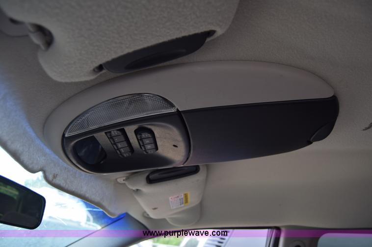 image for item J6622 2002 Dodge Grand Caravan van