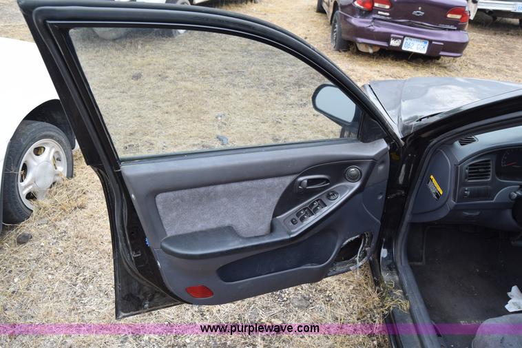image for item J6623 2002 Hyundai Elantra GLS