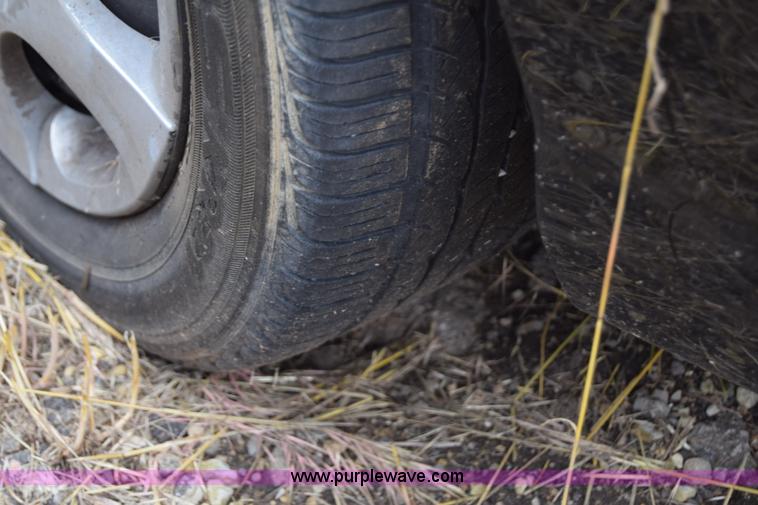 image for item J6623 2002 Hyundai Elantra GLS