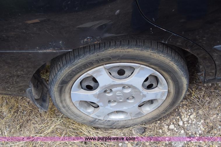 image for item J6623 2002 Hyundai Elantra GLS