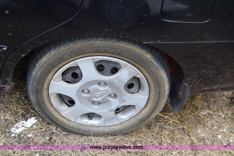 image for item J6623 2002 Hyundai Elantra GLS