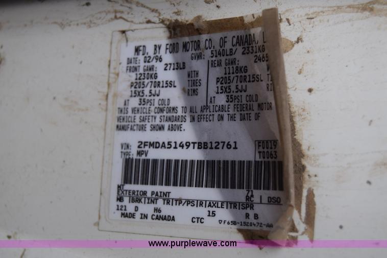 image for item J6624 1996 Ford Windstar GL