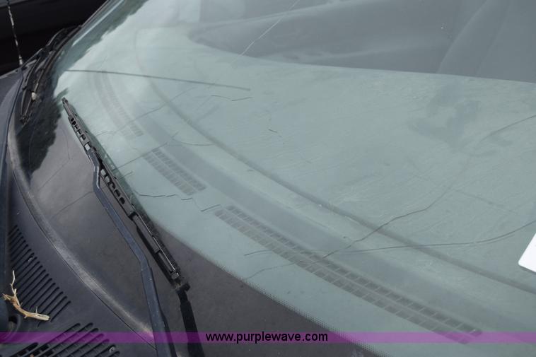 image for item J6624 1996 Ford Windstar GL