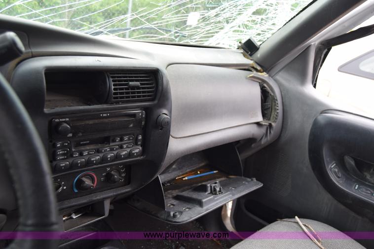 image for item J6625 2001 Ford Ranger