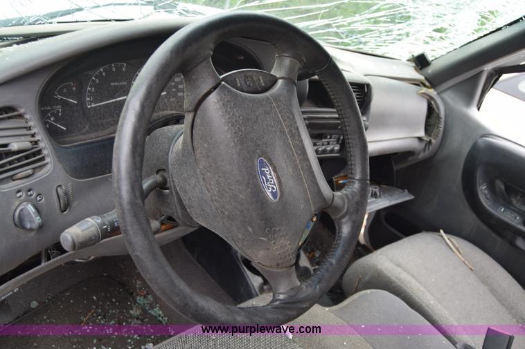 image for item J6625 2001 Ford Ranger
