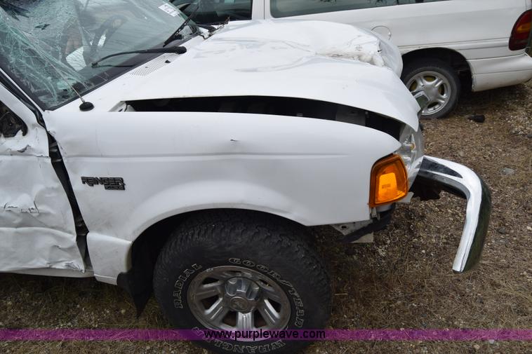 image for item J6625 2001 Ford Ranger