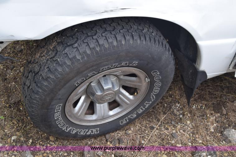 image for item J6625 2001 Ford Ranger