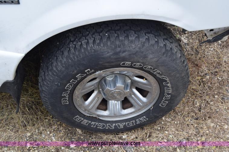 image for item J6625 2001 Ford Ranger