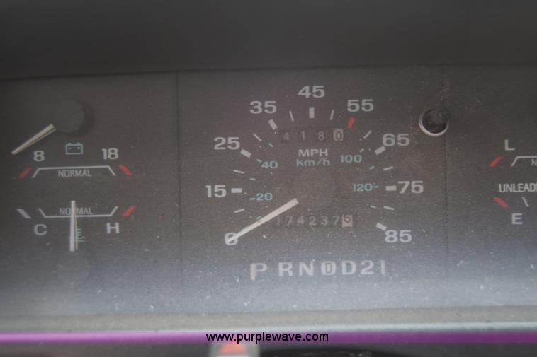 image for item J6627 1994 Ford Ranger pickup truck