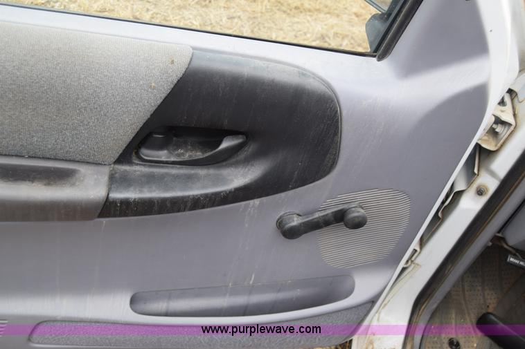 image for item J6627 1994 Ford Ranger pickup truck