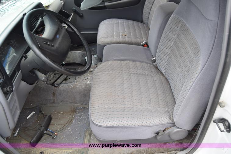 image for item J6627 1994 Ford Ranger pickup truck