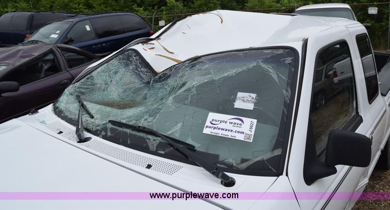 image for item J6627 1994 Ford Ranger pickup truck