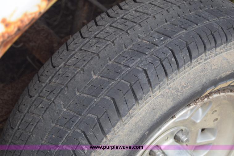 image for item J6627 1994 Ford Ranger pickup truck