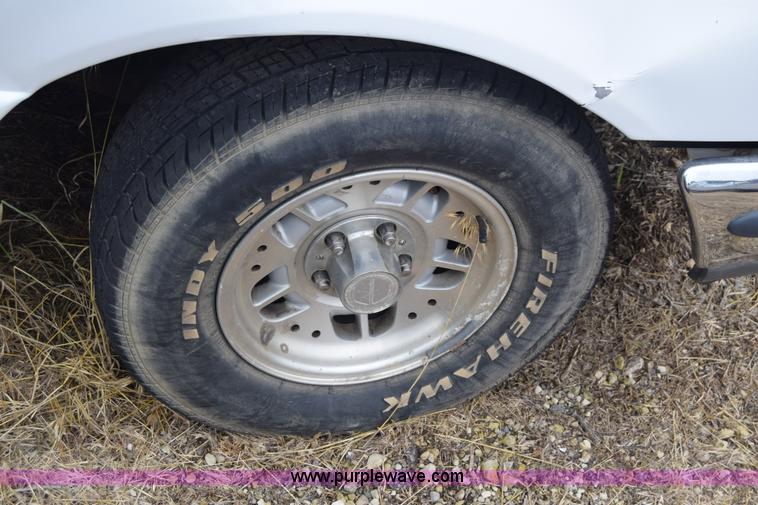 image for item J6627 1994 Ford Ranger pickup truck