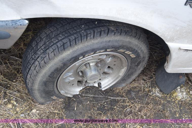 image for item J6627 1994 Ford Ranger pickup truck