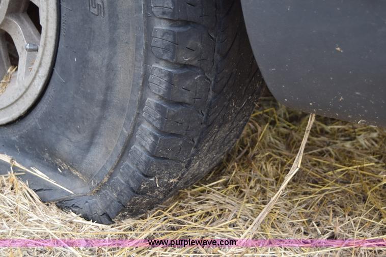 image for item J6628 1995 Mazda B4000 pickup truck