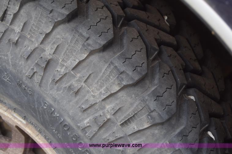 image for item J6628 1995 Mazda B4000 pickup truck