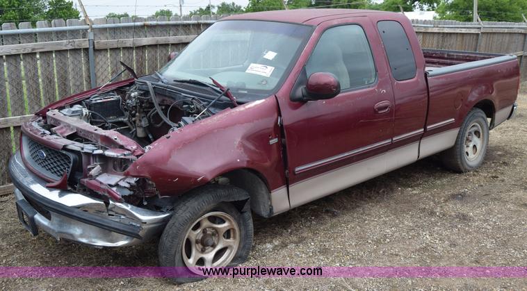 image for item J6630 1998 Ford F150 pickup truck