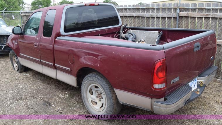 image for item J6630 1998 Ford F150 pickup truck