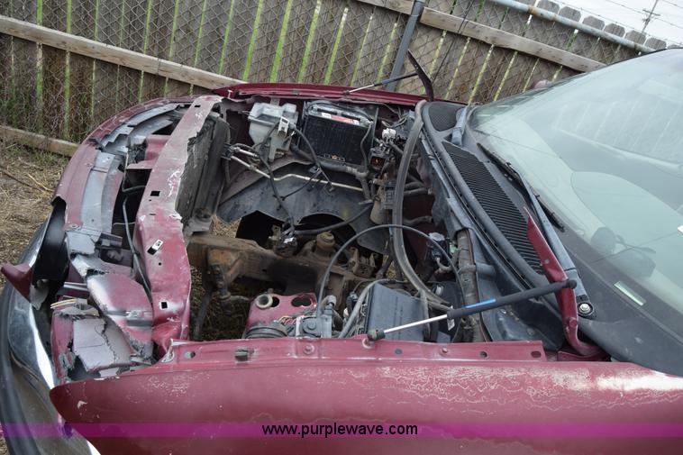 image for item J6630 1998 Ford F150 pickup truck