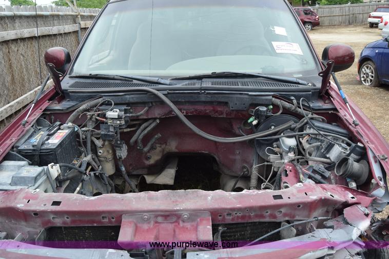 image for item J6630 1998 Ford F150 pickup truck