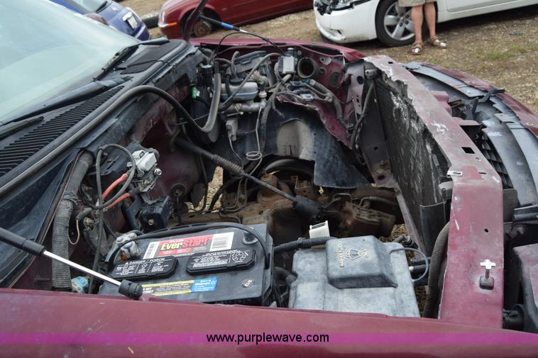 image for item J6630 1998 Ford F150 pickup truck