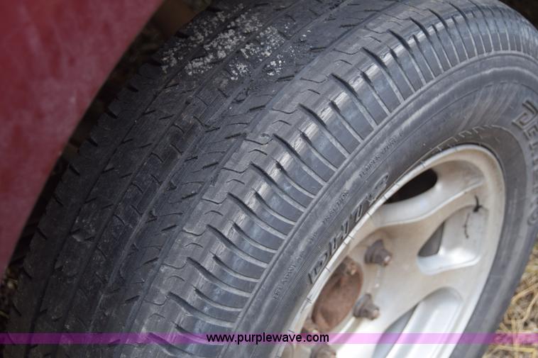 image for item J6630 1998 Ford F150 pickup truck