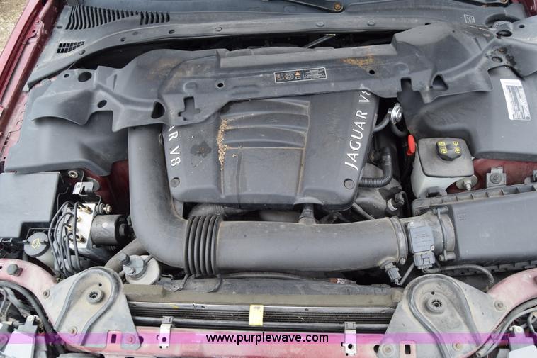 image for item J6631 2000 Jaguar S-Type