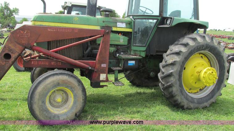 image for item J8500 1976 John Deere 4630 tractor