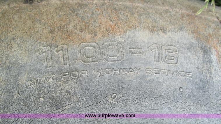 image for item J8500 1976 John Deere 4630 tractor