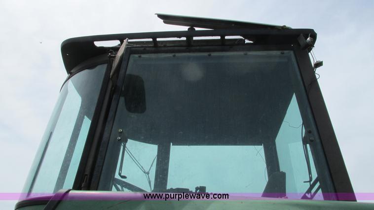 image for item J8500 1976 John Deere 4630 tractor