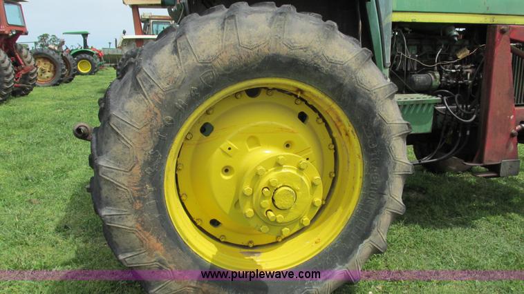 image for item J8500 1976 John Deere 4630 tractor