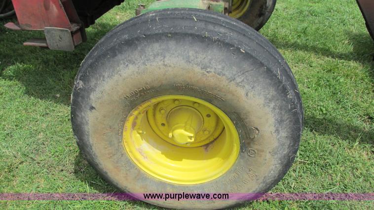 image for item J8500 1976 John Deere 4630 tractor