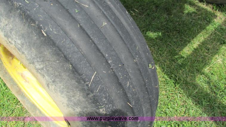 image for item J8500 1976 John Deere 4630 tractor