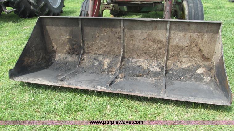 image for item J8500 1976 John Deere 4630 tractor