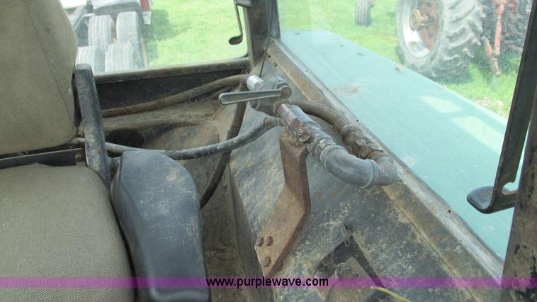 image for item J8500 1976 John Deere 4630 tractor