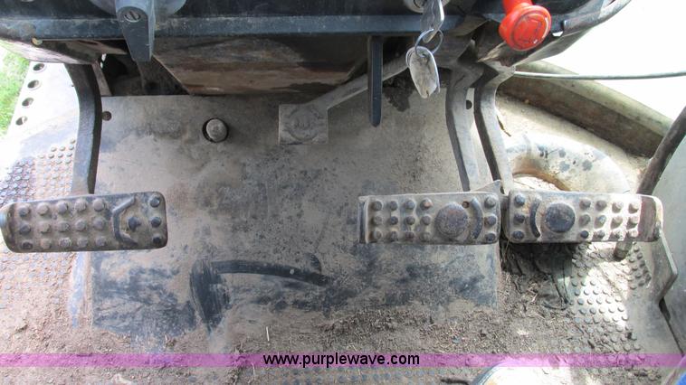 image for item J8500 1976 John Deere 4630 tractor