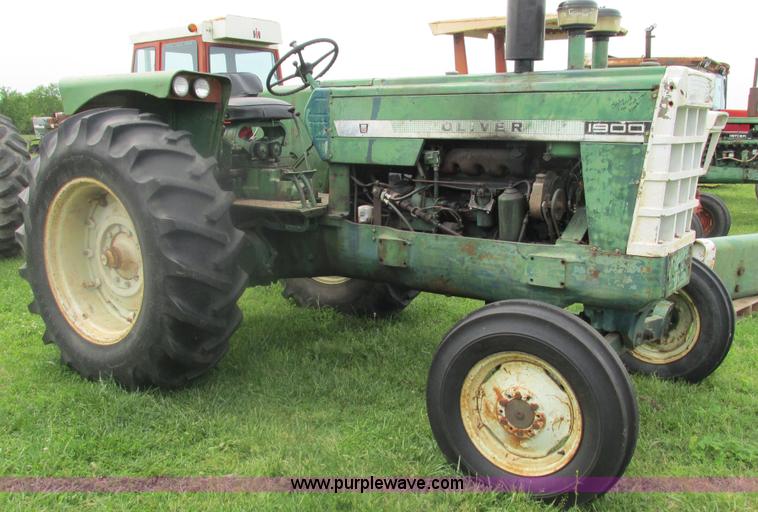 image for item J8502 Oliver 1900 tractor