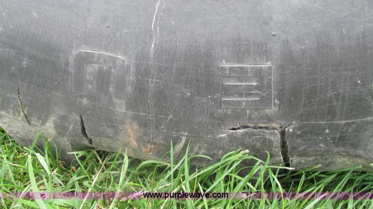 image for item J8502 Oliver 1900 tractor