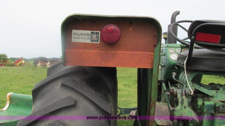 image for item J8502 Oliver 1900 tractor